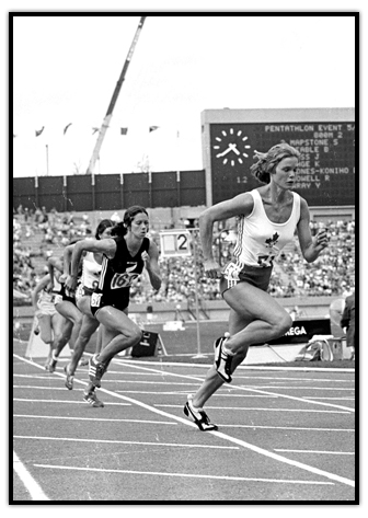 Diane Jones-Konihowski running the 880m