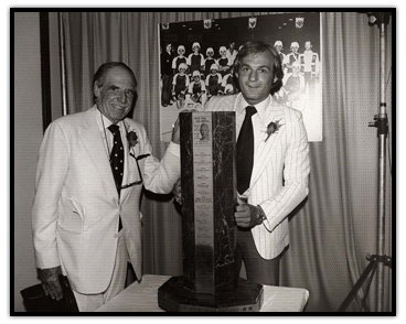 Guy Lafleur et le journaliste Harry « Red » Foster