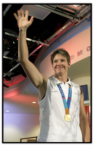 Lori-Ann Muenzer waving