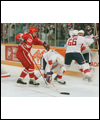 Mario Lemieux celebrating with Wayne Gretzky