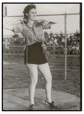 Robina Higgins, poids en main
